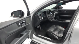 Volvo S60 B5* R-Design* ПОДГРЕВ* ОБДУХВАНЕ* ПАНОРАМА* HEAD-U, снимка 10
