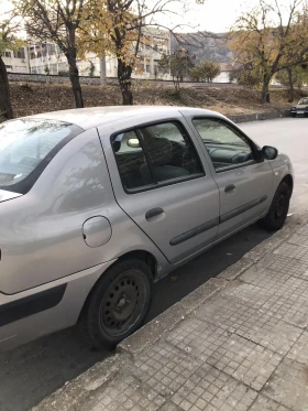 Renault Clio Sedan, снимка 11