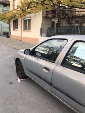 Renault Clio Sedan, снимка 10