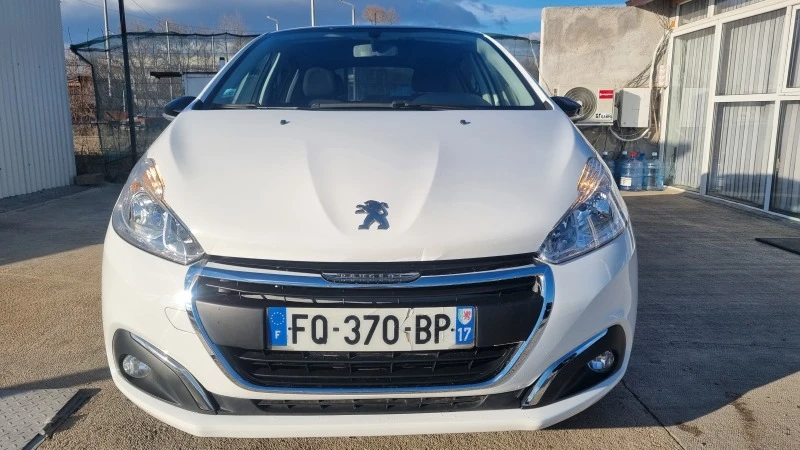 Peugeot 208 68000км. * EU6 B* Камера , снимка 8 - Автомобили и джипове - 44036210