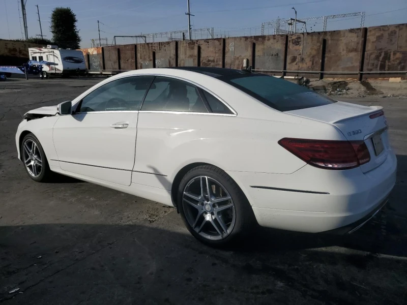 Mercedes-Benz E 350 4matic* 48 хил.км* Пано* AMG Pack* Harman Kardon, снимка 4 - Автомобили и джипове - 48016803