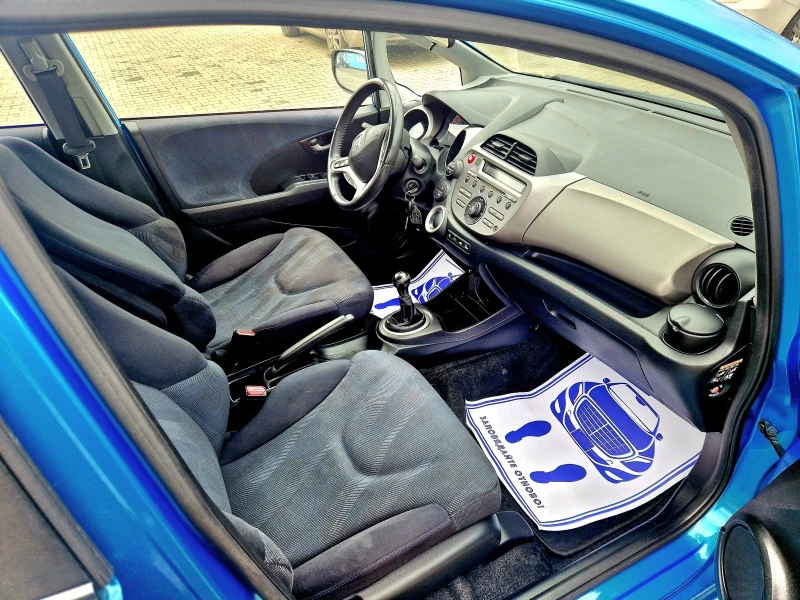 Honda Jazz 1.4i, снимка 9 - Автомобили и джипове - 49191059