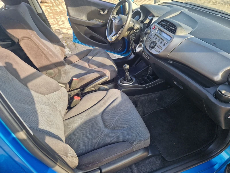 Honda Jazz 1.4i, снимка 8 - Автомобили и джипове - 48140814