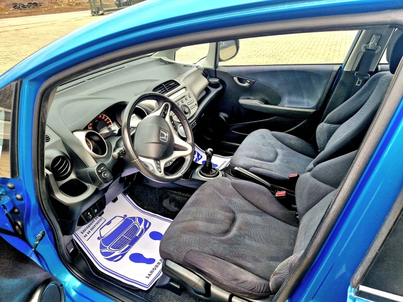 Honda Jazz 1.4i, снимка 10 - Автомобили и джипове - 49191059