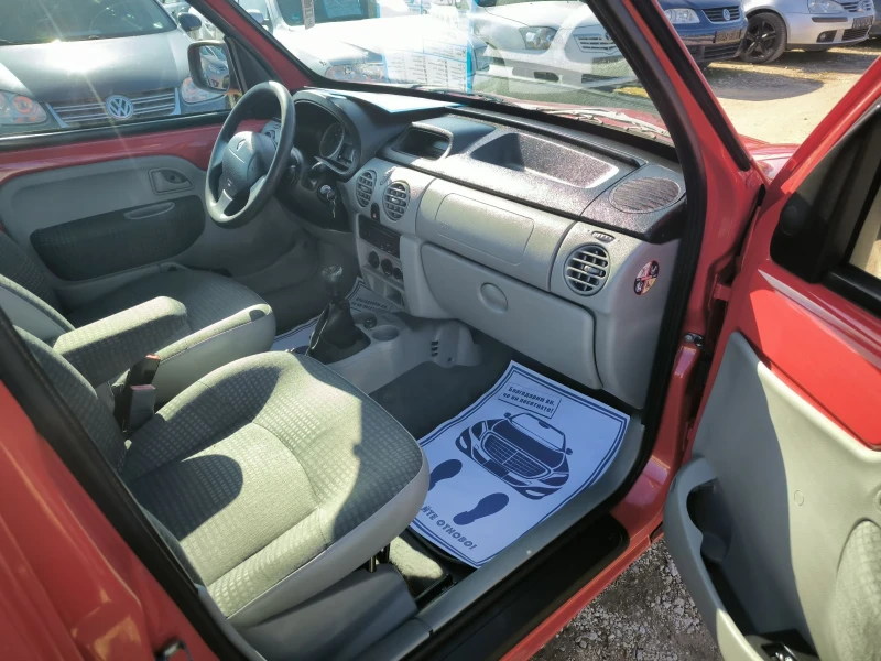 Renault Kangoo 1.6i, снимка 7 - Автомобили и джипове - 48948276