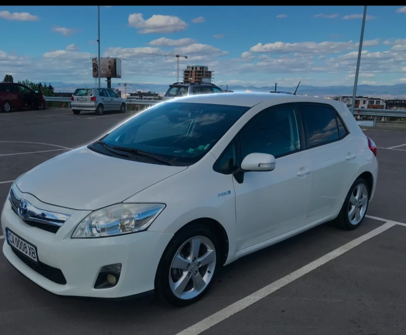 Toyota Auris, снимка 9 - Автомобили и джипове - 49578682