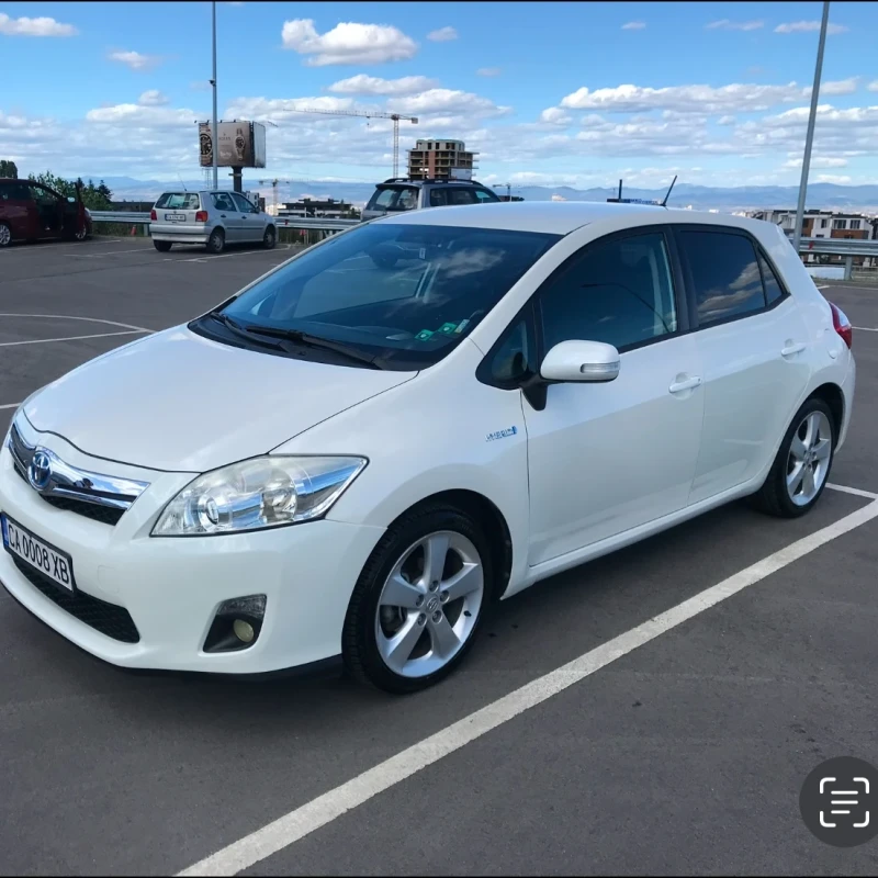 Toyota Auris, снимка 4 - Автомобили и джипове - 49578682