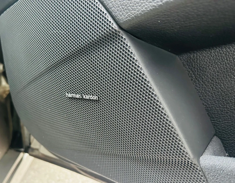 Mercedes-Benz E 320 CDI Avantgarde, снимка 12 - Автомобили и джипове - 51965595