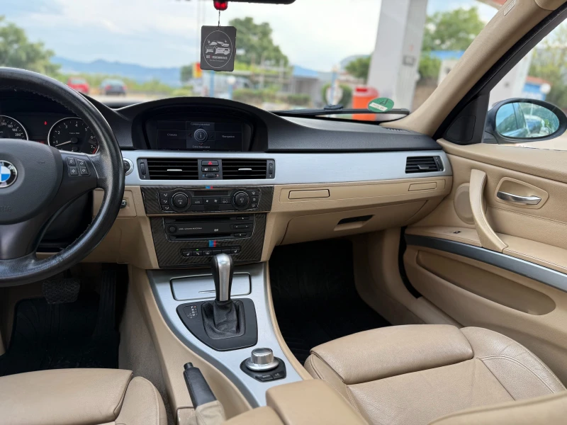 BMW 330 Distronic/Recaro/Keyless, снимка 13 - Автомобили и джипове - 52197052