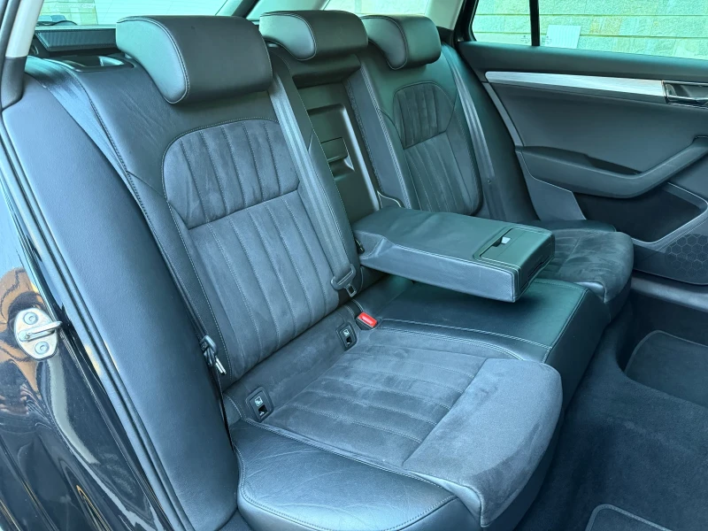 Skoda Superb 2.0 TDI 150 к.с. Фейслифт 2020, снимка 13 - Автомобили и джипове - 52844511