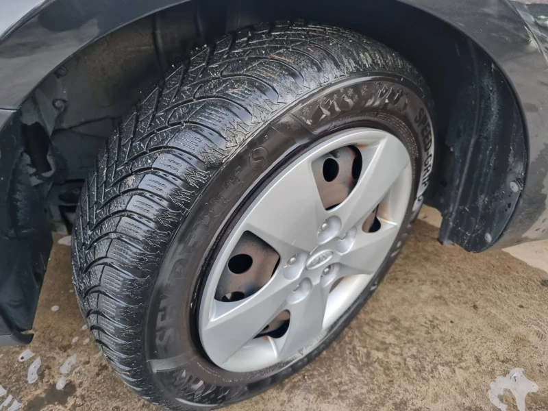 Kia Ceed 1.6i Бензин АВТОМАТ ШВЕЙЦАРИЯ, снимка 14 - Автомобили и джипове - 52870475