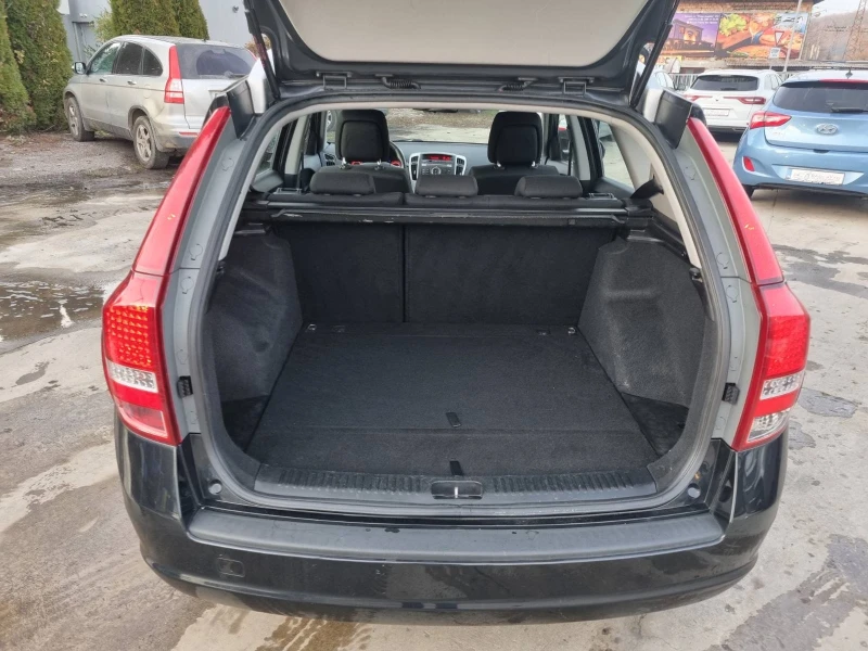 Kia Ceed 1.6i Бензин АВТОМАТ ШВЕЙЦАРИЯ, снимка 5 - Автомобили и джипове - 52870475