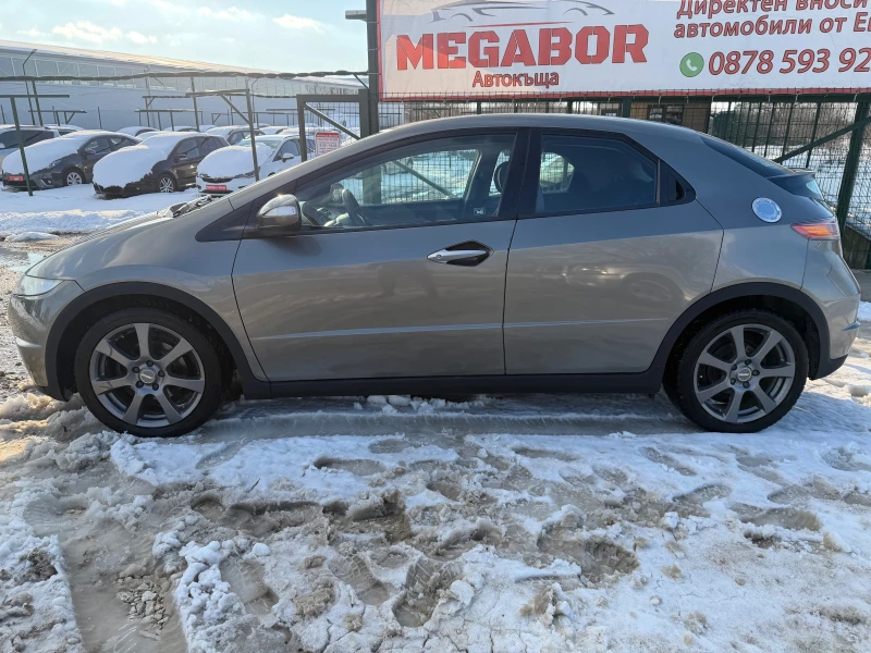 Honda Civic 1.8i-V tec/140p.s-Avtomatik, снимка 8 - Автомобили и джипове - 53579091