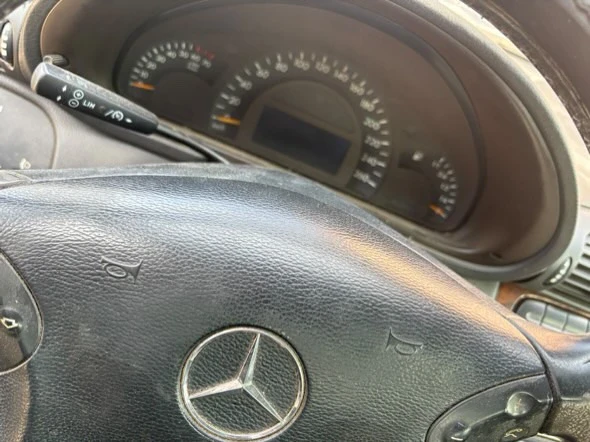 Mercedes-Benz C 200, снимка 5 - Автомобили и джипове - 49424223