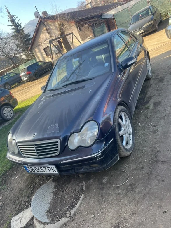 Mercedes-Benz C 200, снимка 1 - Автомобили и джипове - 49424223