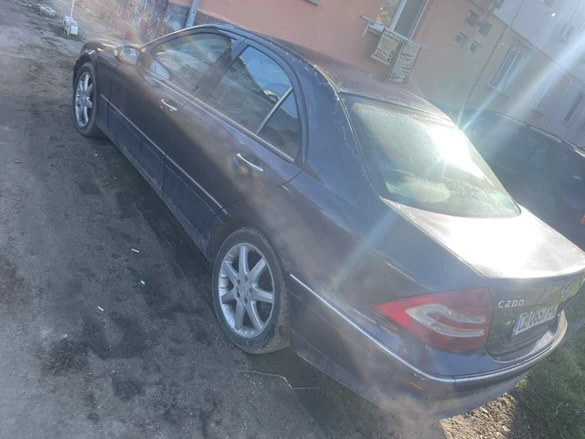 Mercedes-Benz C 200, снимка 2 - Автомобили и джипове - 49424223