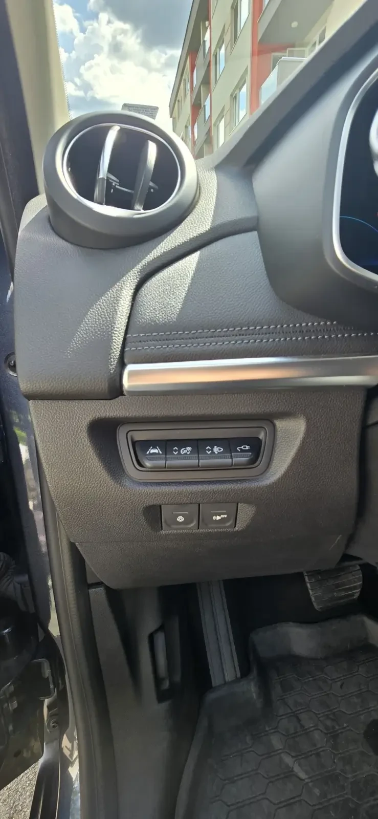 Renault Zoe Edition One R135, снимка 10 - Автомобили и джипове - 54693165