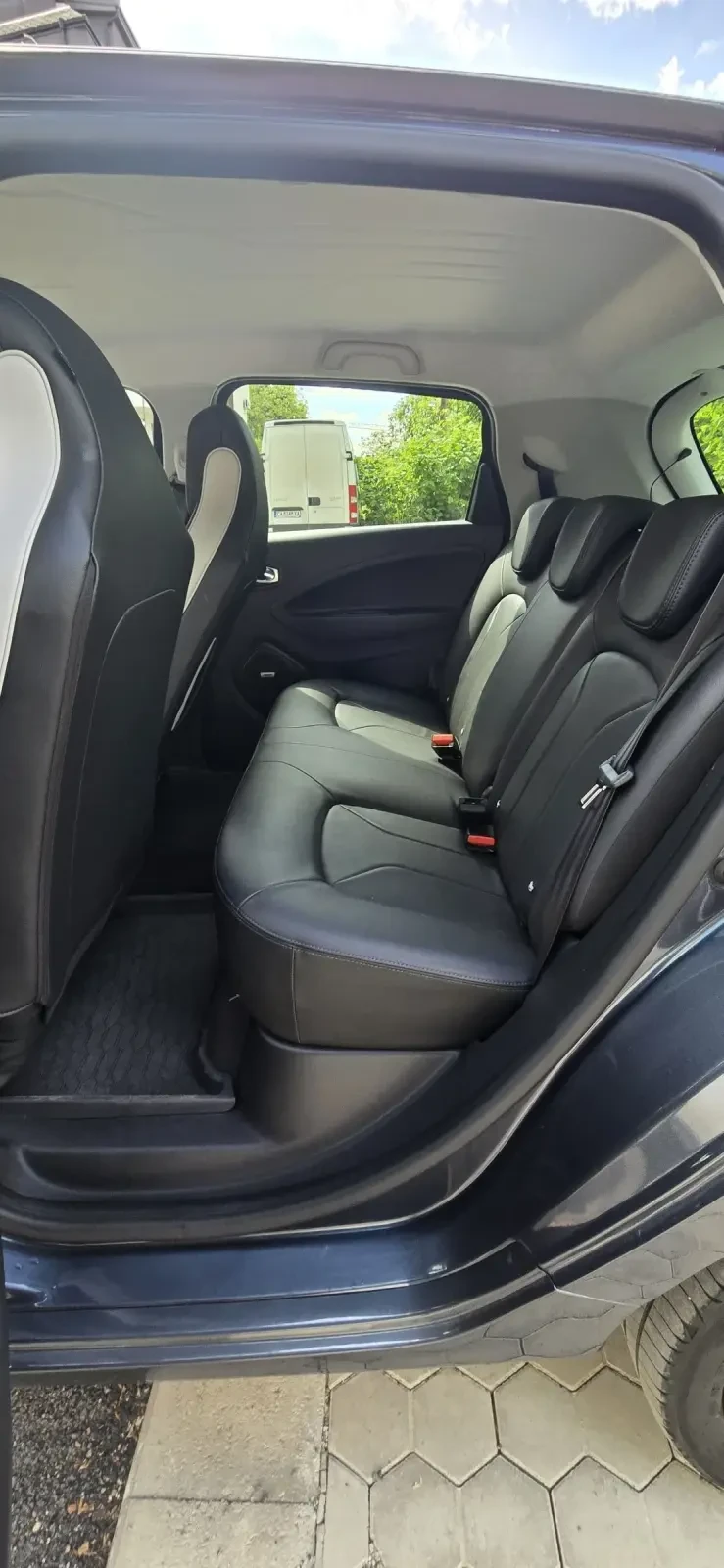 Renault Zoe Edition One R135, снимка 17 - Автомобили и джипове - 54693165