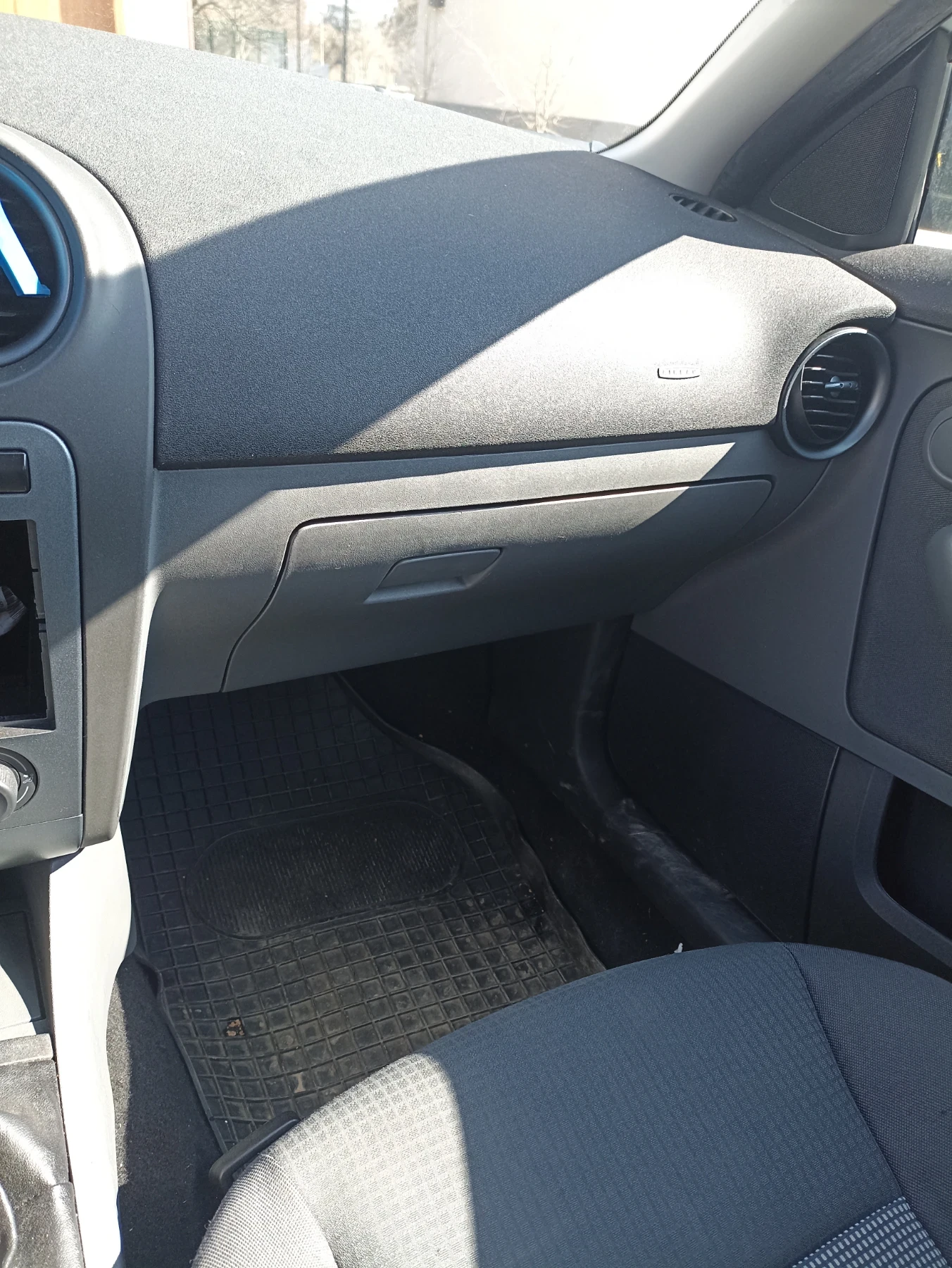 Seat Ibiza  - изображение 9