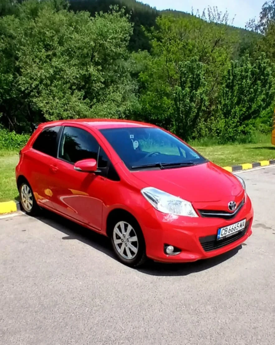 Toyota Yaris 1.0 - изображение 3