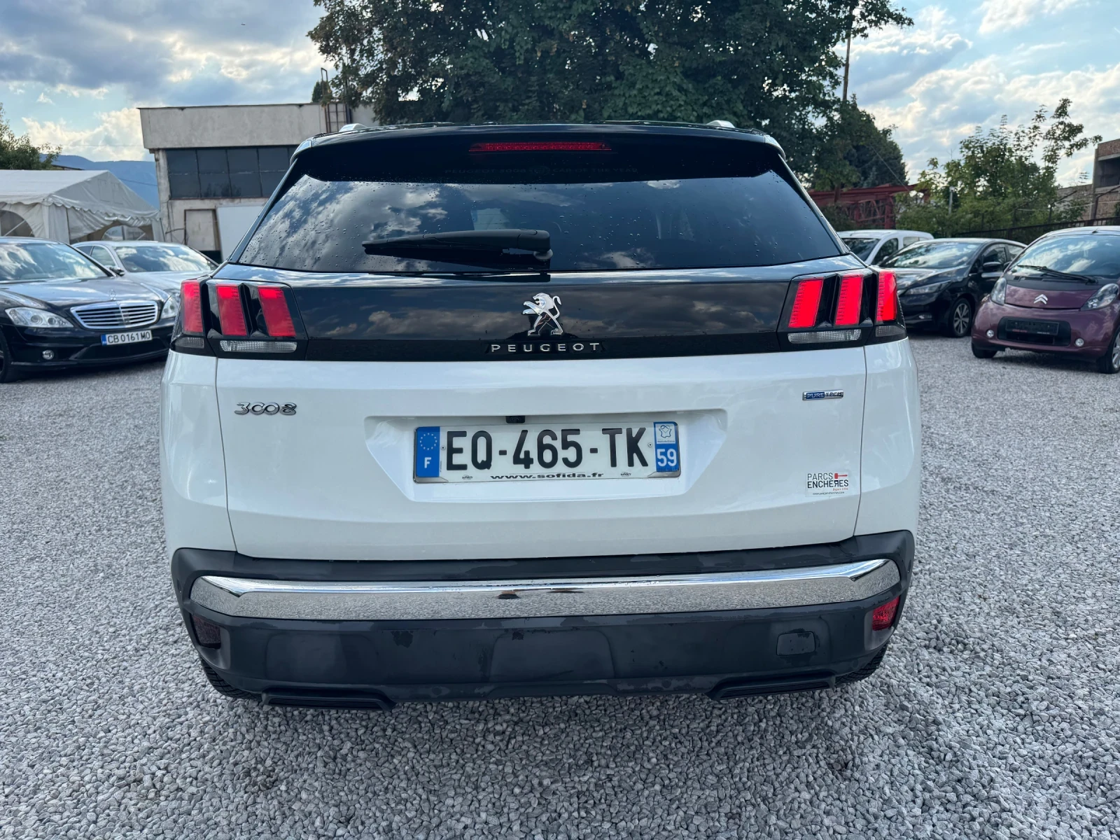 Peugeot 3008 1.2Т / CROSSWAY / 111 хил км / KEYLESS  - изображение 6