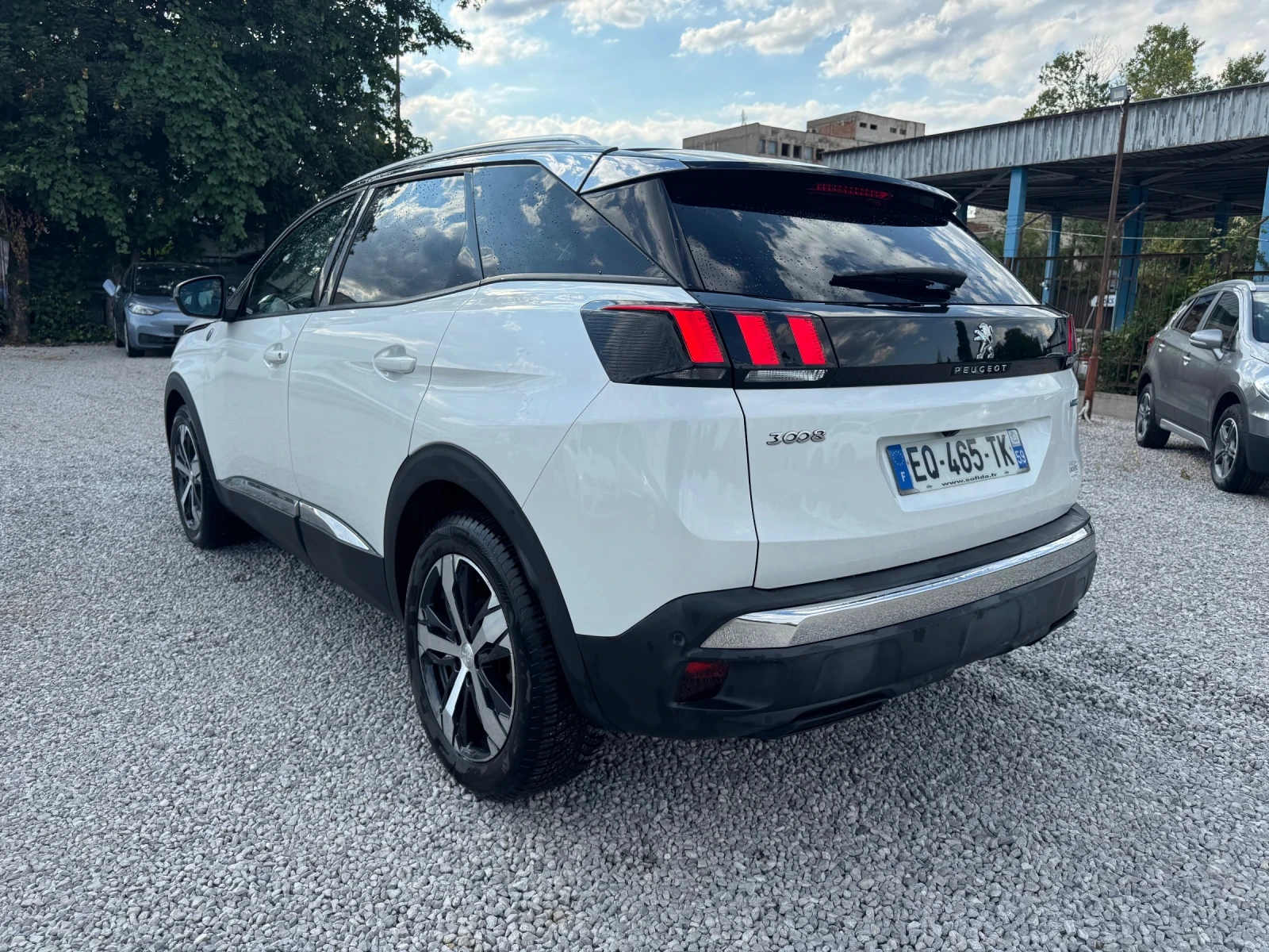 Peugeot 3008 1.2Т / CROSSWAY / 111 хил км / KEYLESS  - изображение 4