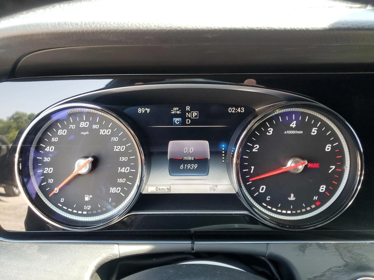 Mercedes-Benz E 300 4MATIC* CARFAX* АВТОЛИЗИГ - изображение 9