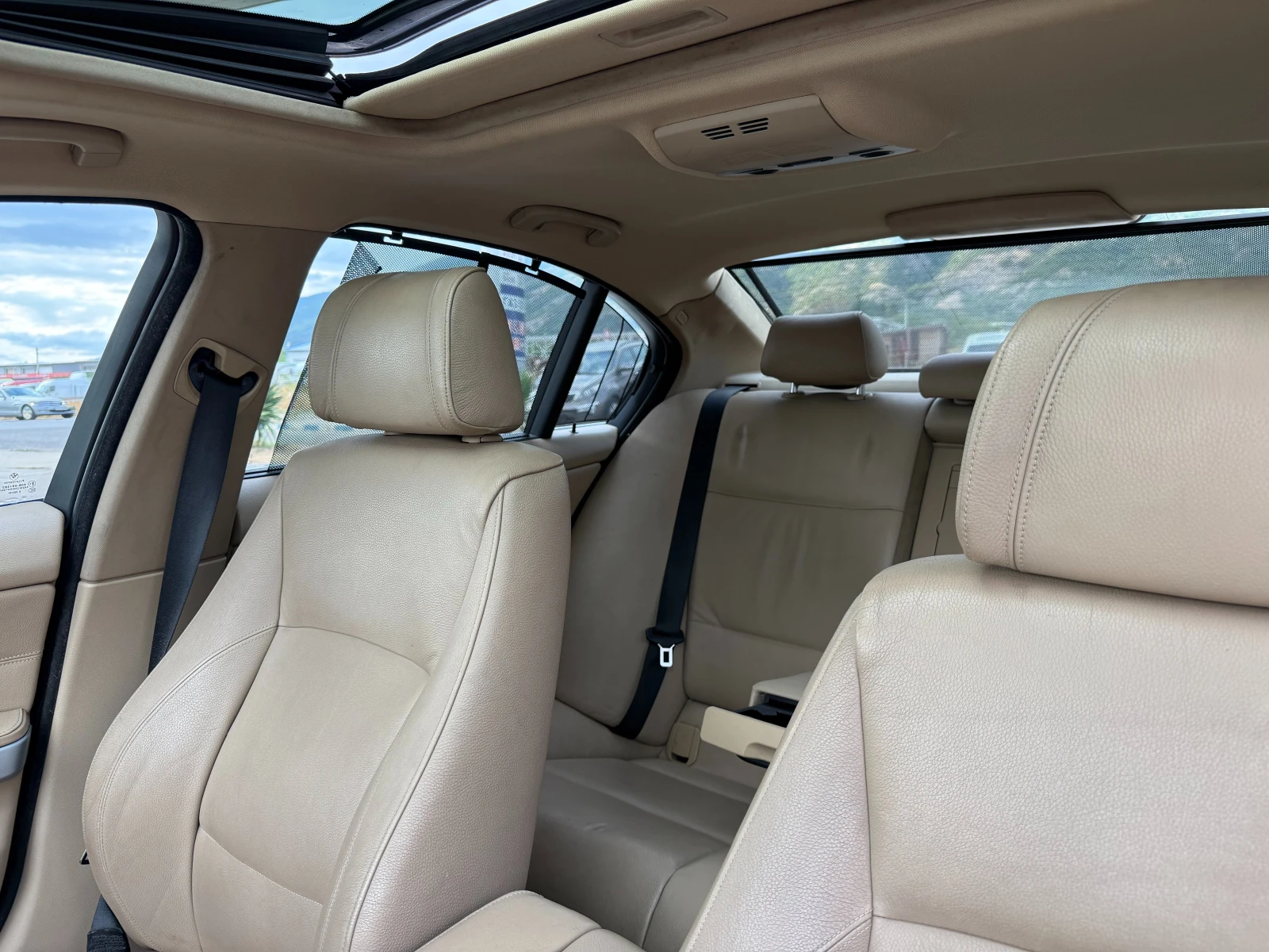 BMW 330 Distronic/Recaro/Keyless | Mobile.bg — изображение 9