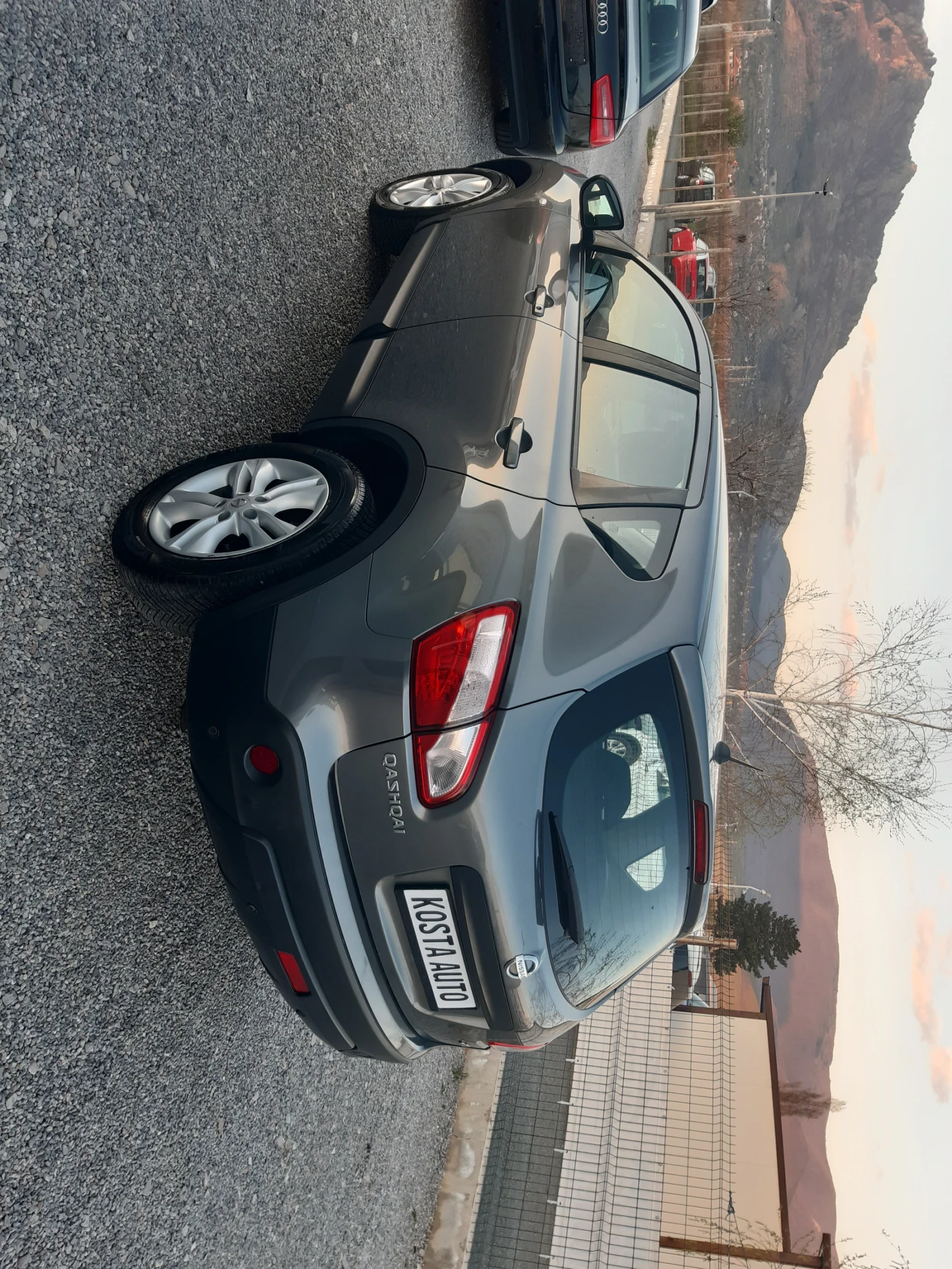 Nissan Qashqai КАТО НОВ, снимка 6 - Автомобили и джипове - 52553458