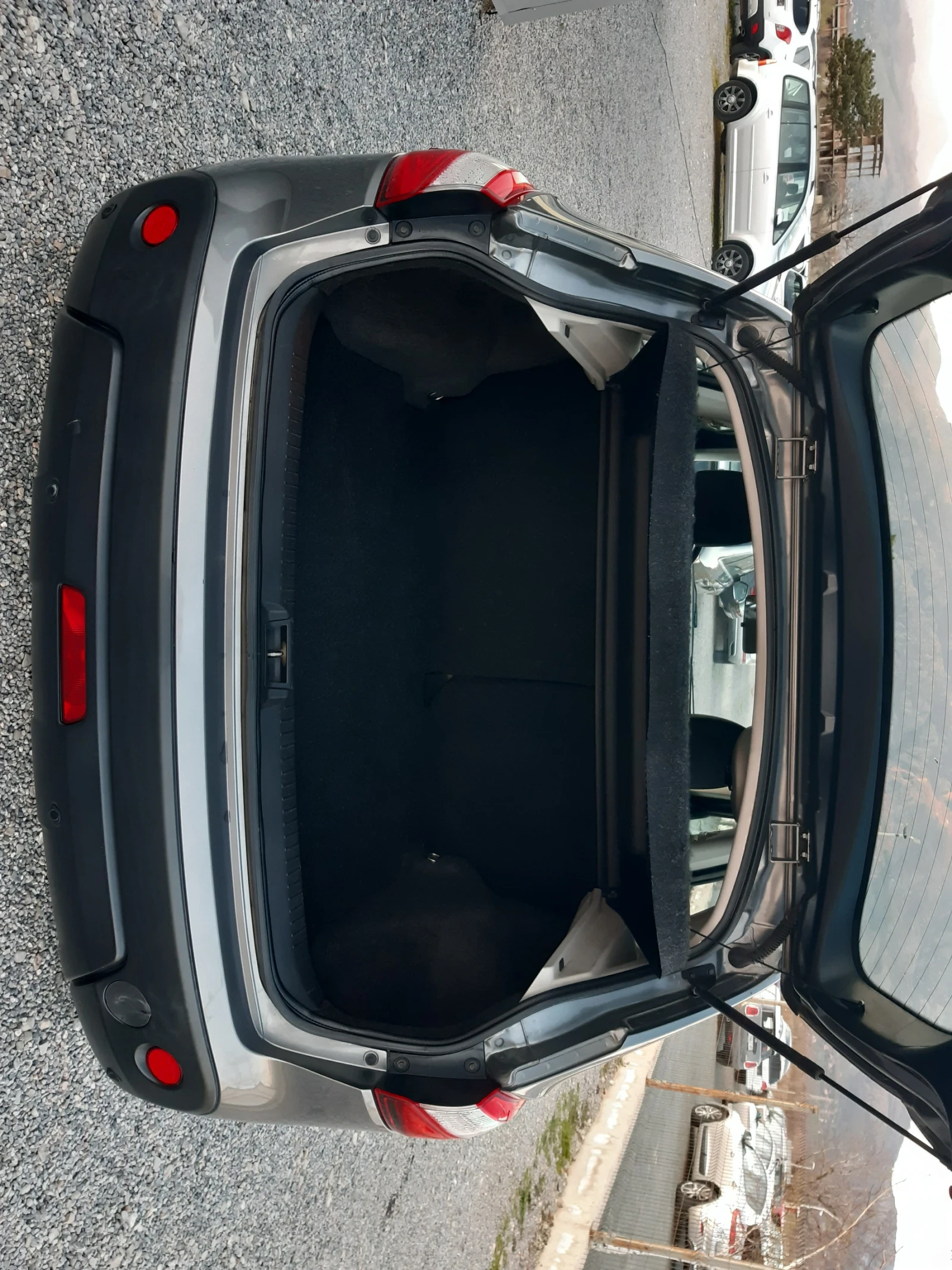 Nissan Qashqai КАТО НОВ, снимка 14 - Автомобили и джипове - 52553458