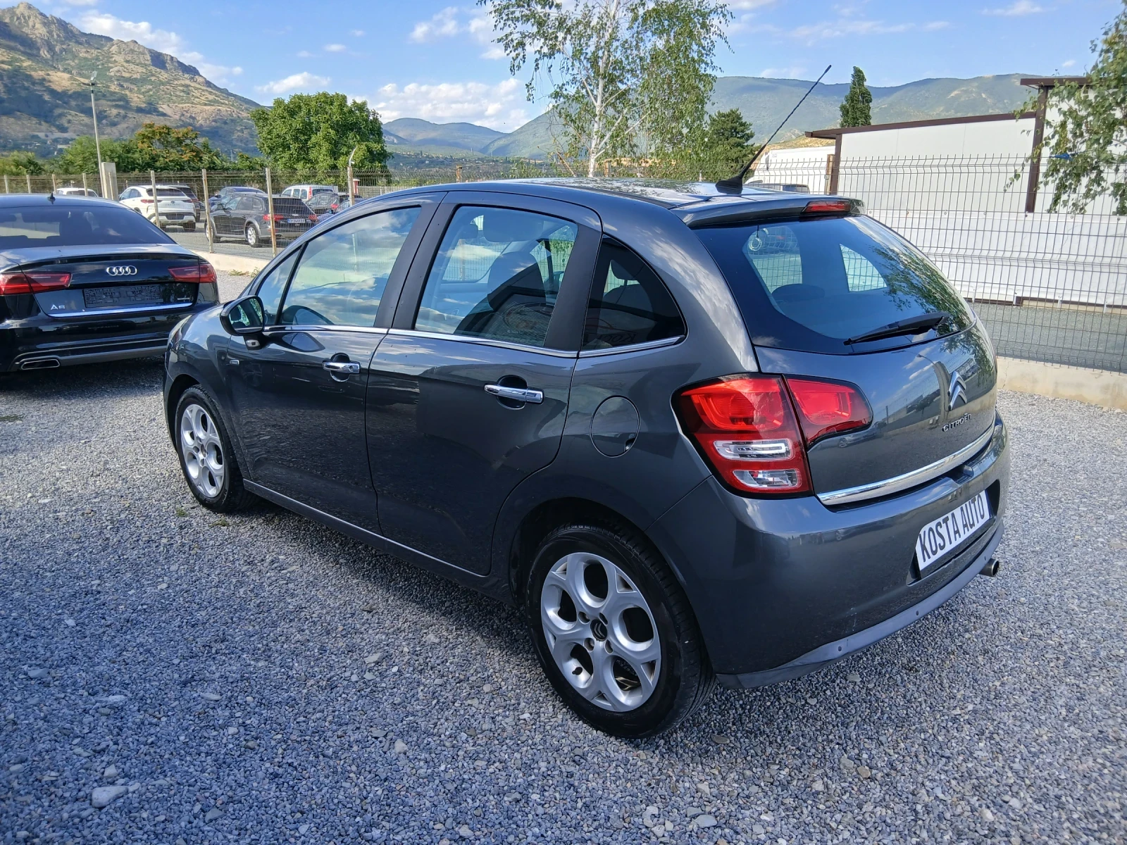 Citroen C3 КАТО НОВА, снимка 7 - Автомобили и джипове - 52553458