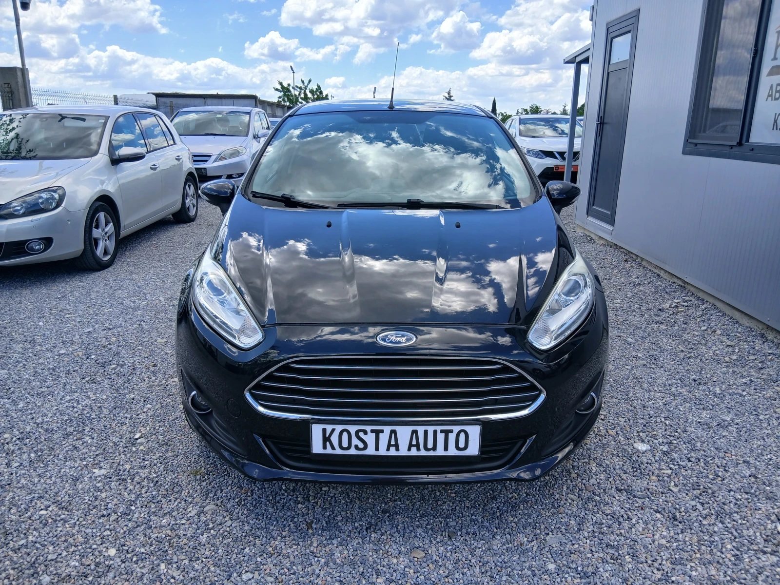 Ford Fiesta КАТО НОВ, снимка 12 - Автомобили и джипове - 52553458