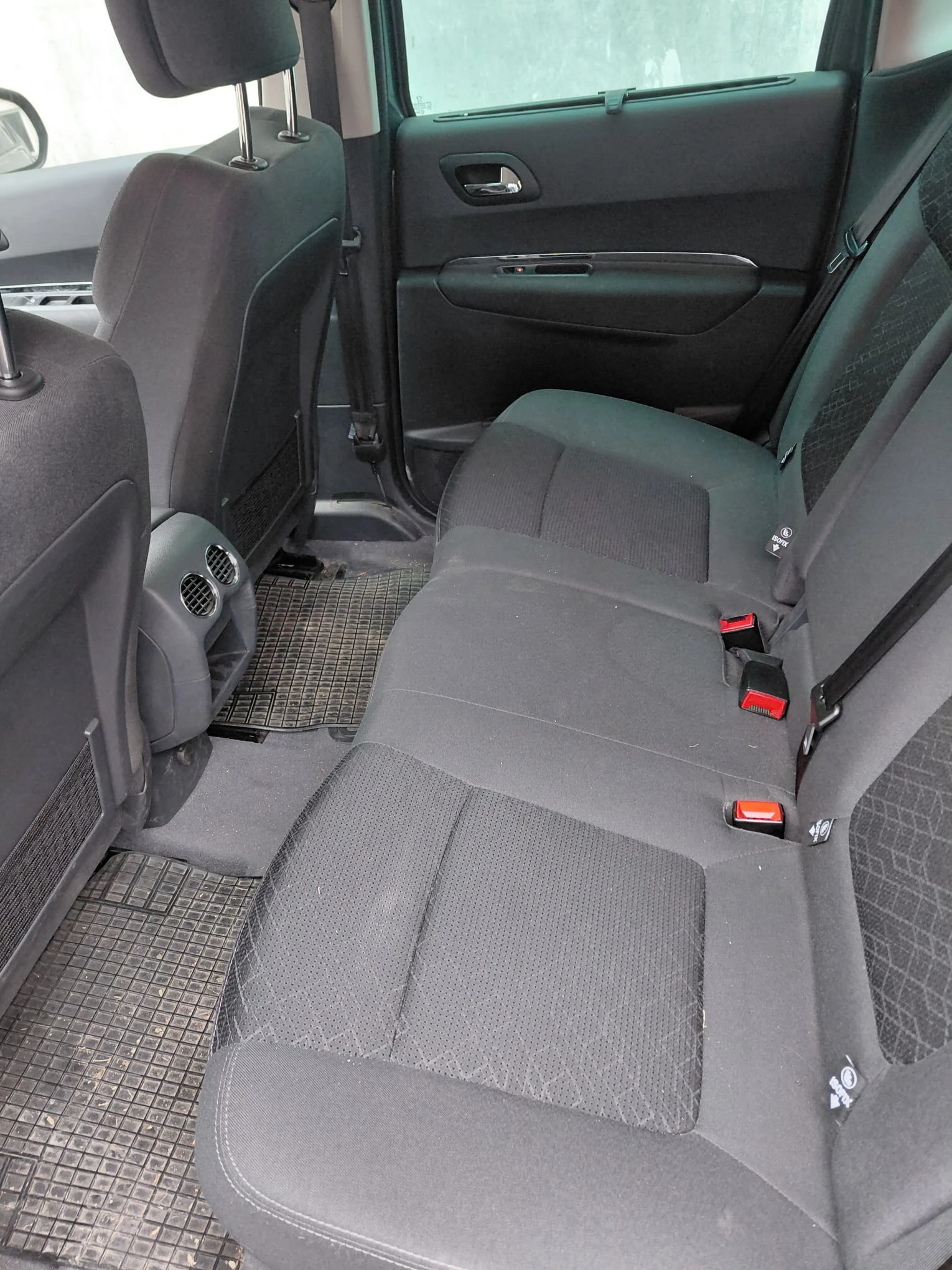 Peugeot 3008 1.6HDI-115* NAVI* EURO5b - изображение 8