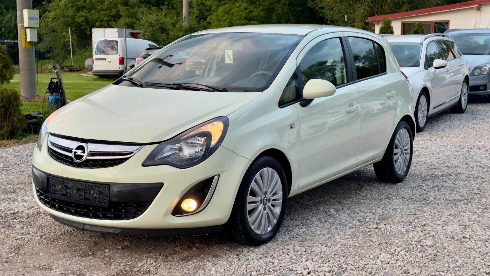 Opel Corsa 1.2 GPL 2014 COSMO ИТАЛИЯ , снимка 3 - Автомобили и джипове - 53169635