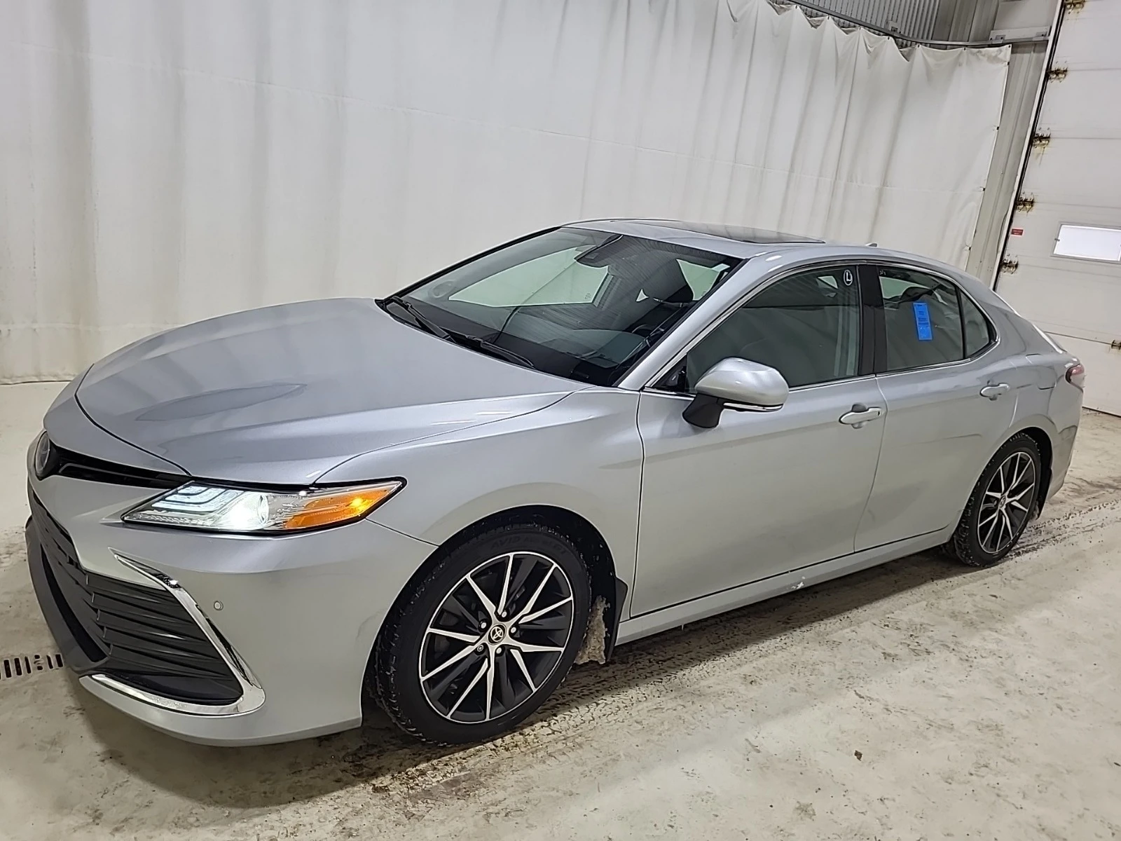 Toyota Camry HYBRID XLE * * ����� ����� * * CARFAX * *  | Mobile.bg � ����������� 1