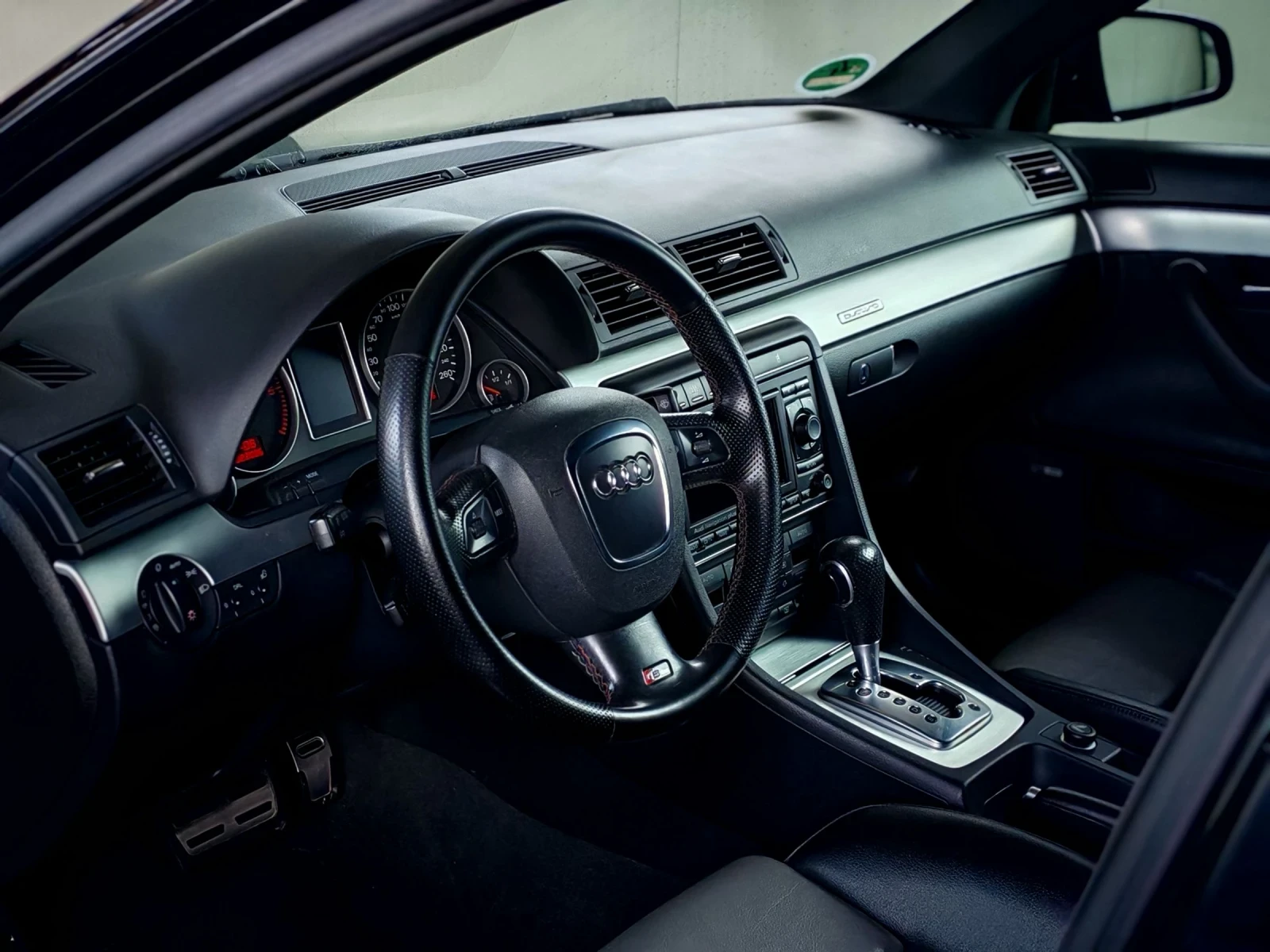 Audi A4 3.0TDI(233)* EXCLUSIVE* S4-EDITION* АВТОМАТИК*  - изображение 3