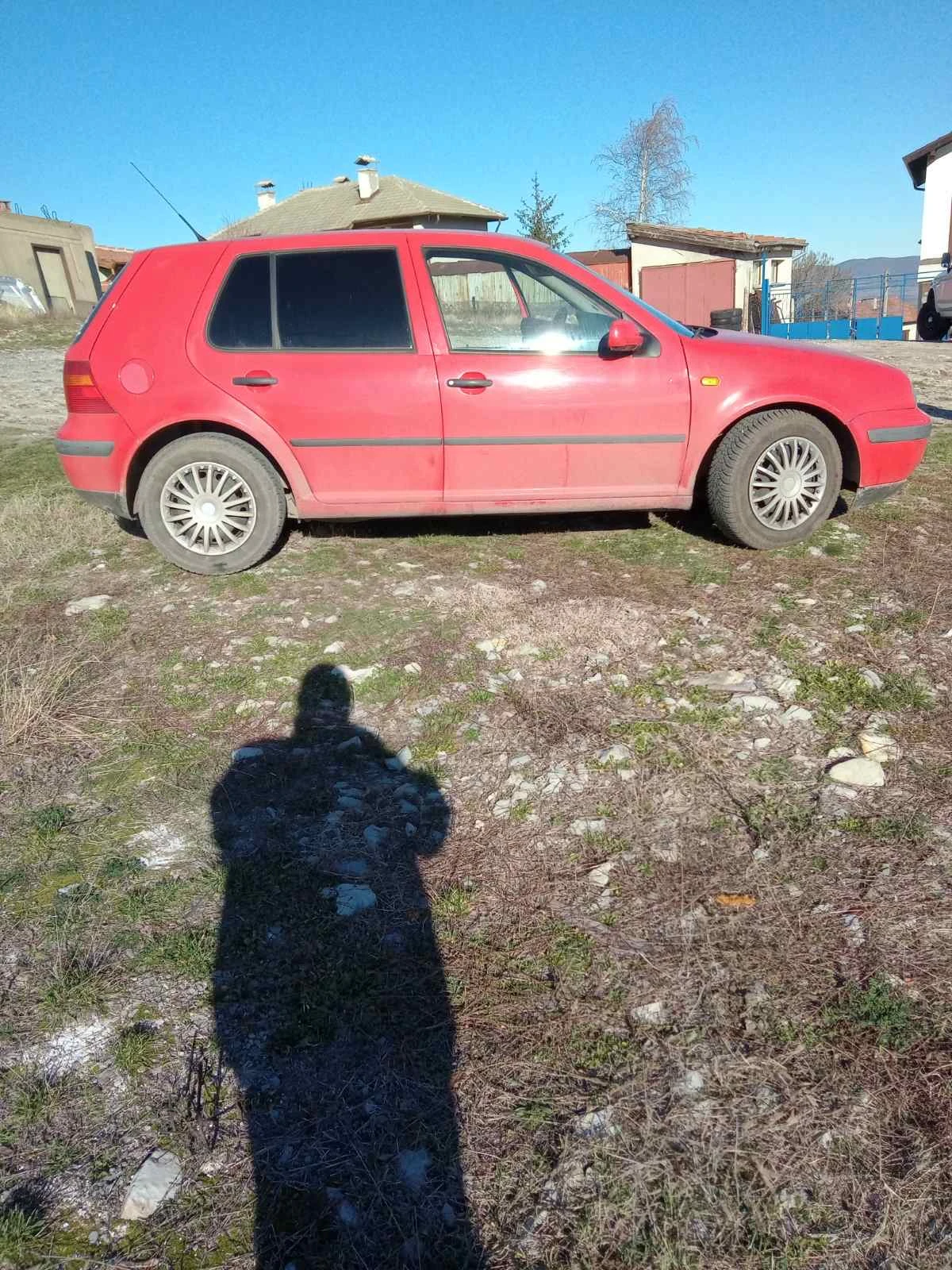 VW Golf 1.9 TDi, снимка 4 - Автомобили и джипове - 53872851