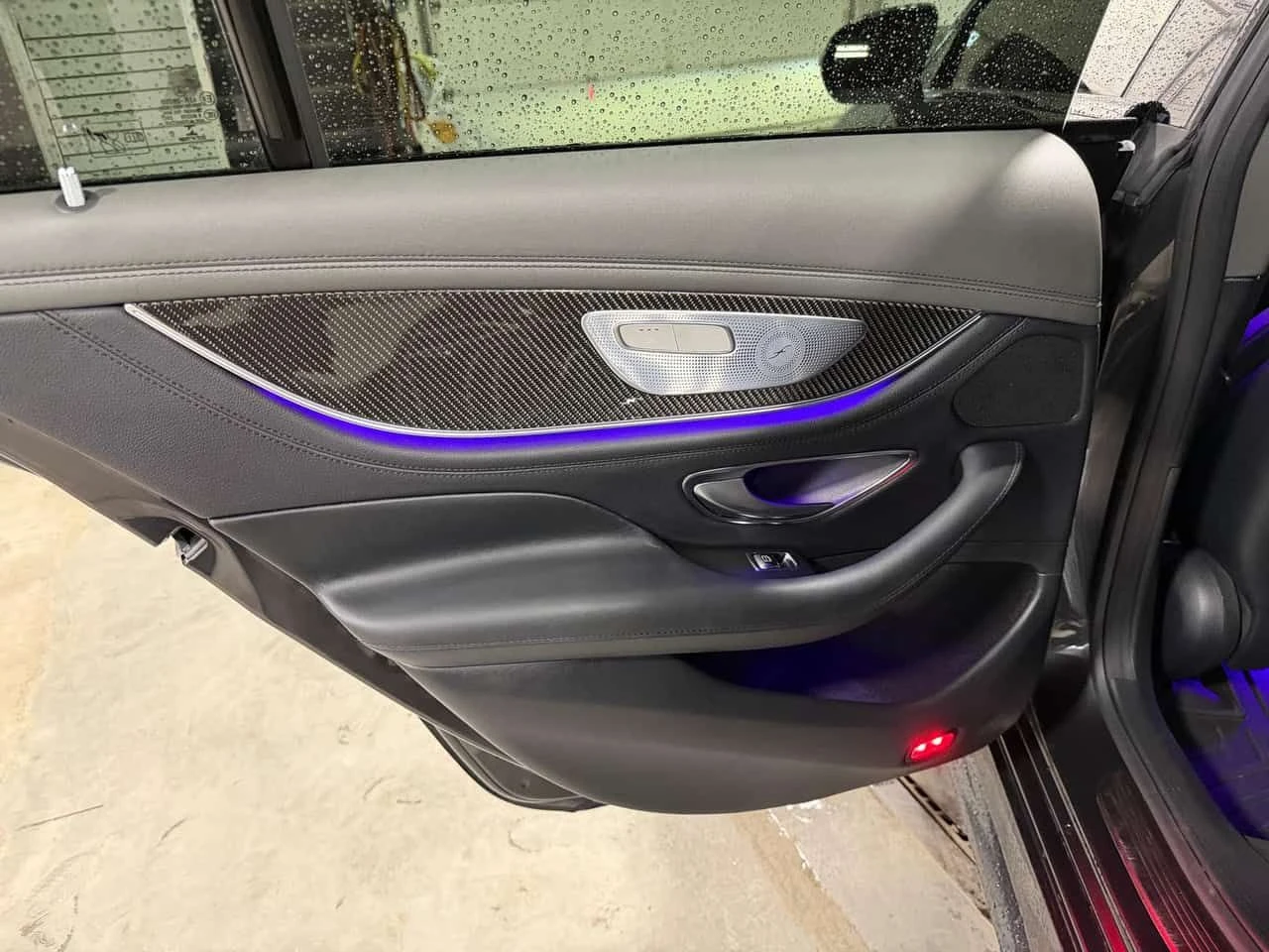 Mercedes-Benz CLS AMG 53  CARFAX, снимка 14 - Автомобили и джипове - 54005942