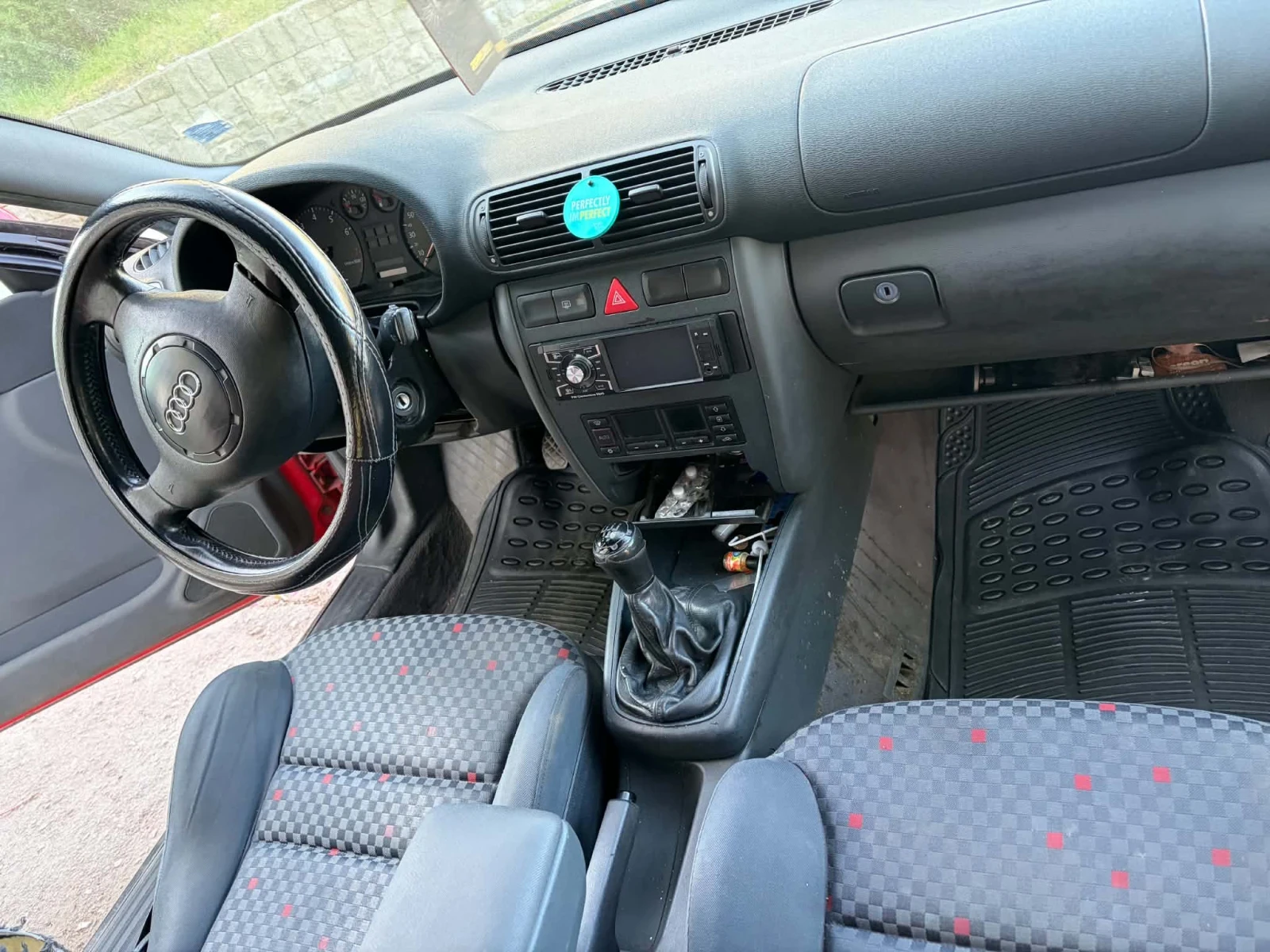 Audi A3 1.8T, снимка 6 - Автомобили и джипове - 54601700