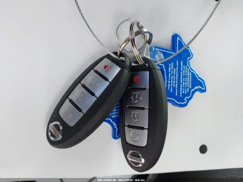 Nissan Micra 1.6L I-4 DOHC, VVT, 122HP Front Wheel Drive | Mobile.bg � ����������� 11