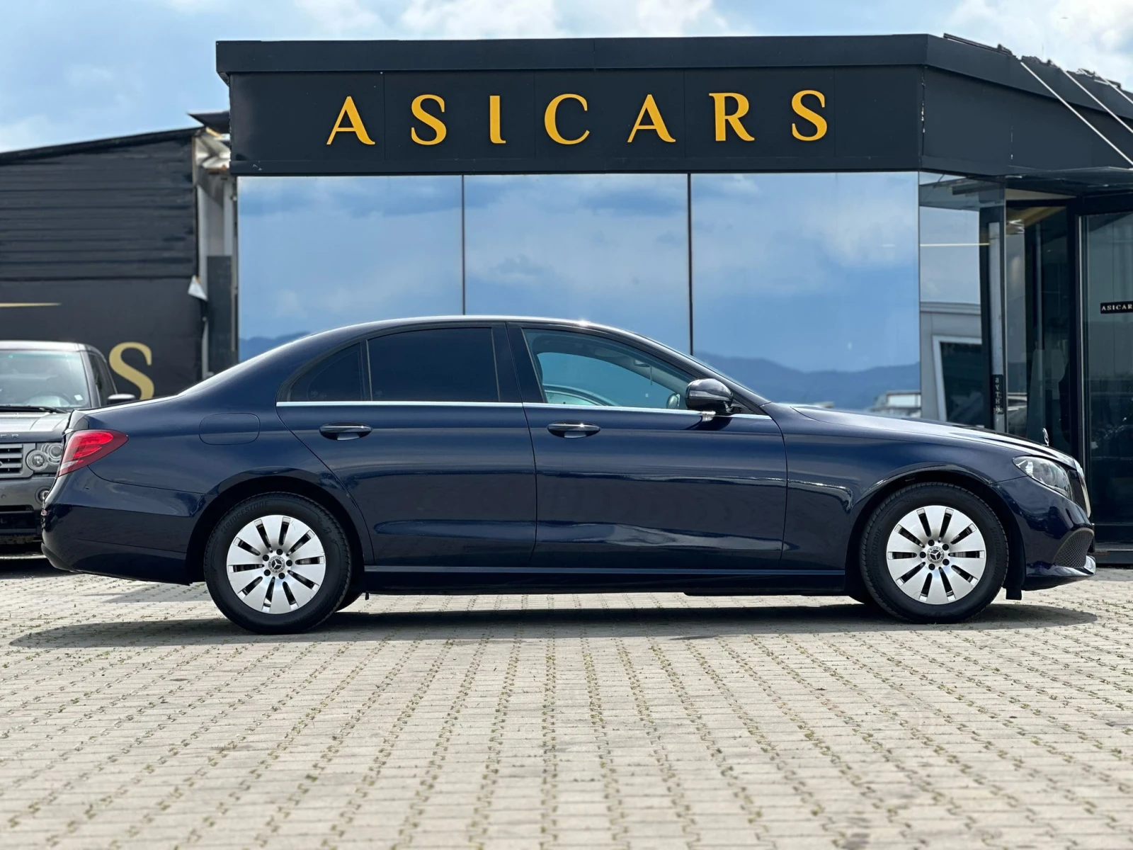 Mercedes-Benz E 200 / 9G-TRONIC / TOP /, снимка 6 - Автомобили и джипове - 54285042