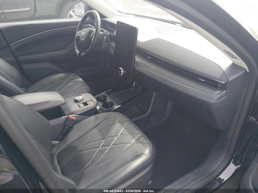 Ford Mustang Mach-E Select RWD, снимка 5 - Автомобили и джипове - 54348369