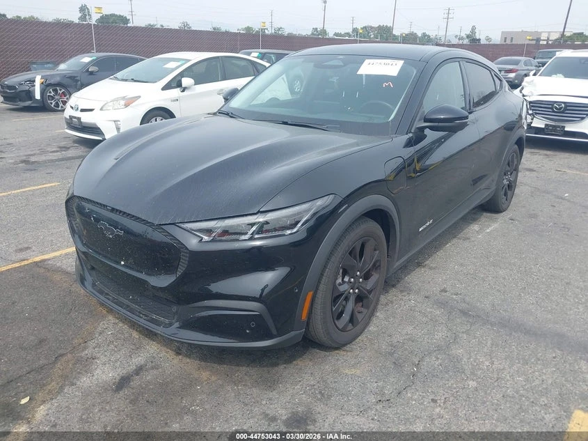 Ford Mustang Mach-E Select RWD