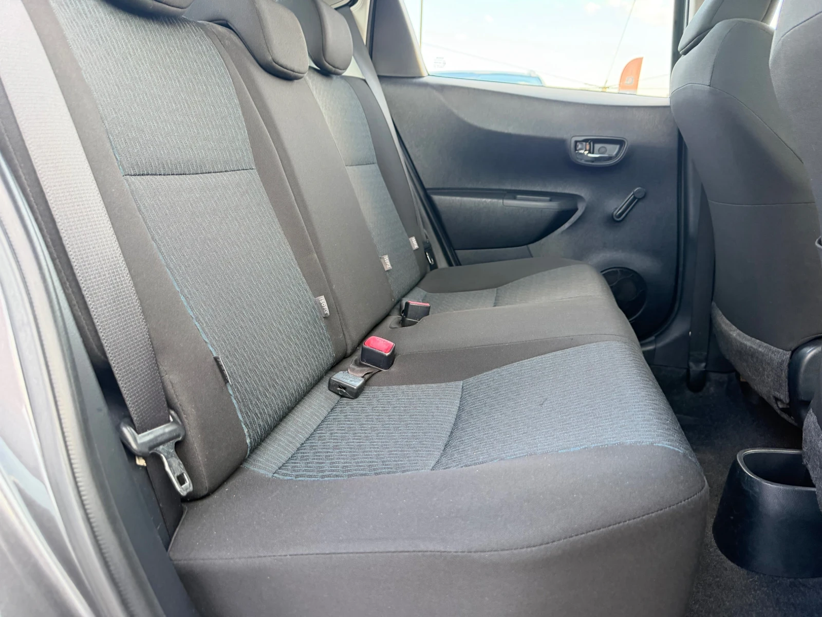 Toyota Yaris Камера, нави, снимка 12 - Автомобили и джипове - 54460763