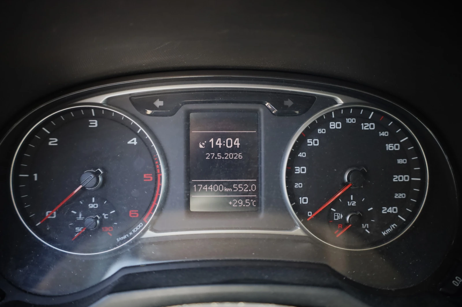 Audi A1 1.6 D, снимка 10 - Автомобили и джипове - 54702744