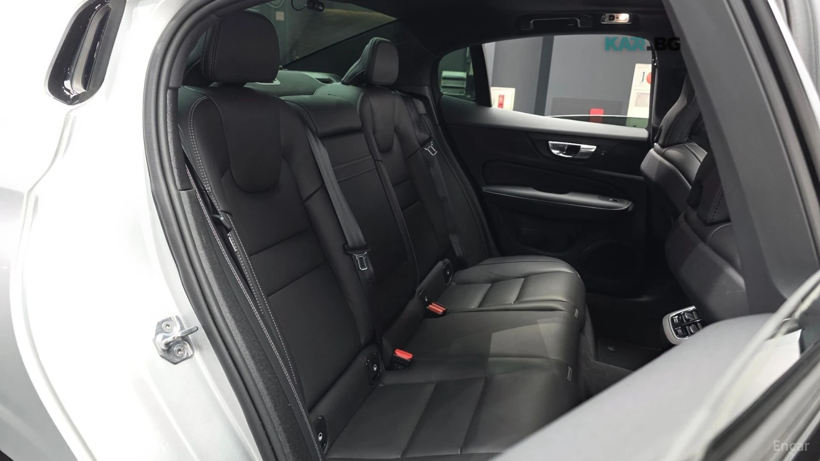 Volvo S60 B5* R-Design* ПОДГРЕВ* ОБДУХВАНЕ* ПАНОРАМА* HEAD-U, снимка 12 - Автомобили и джипове - 54916978