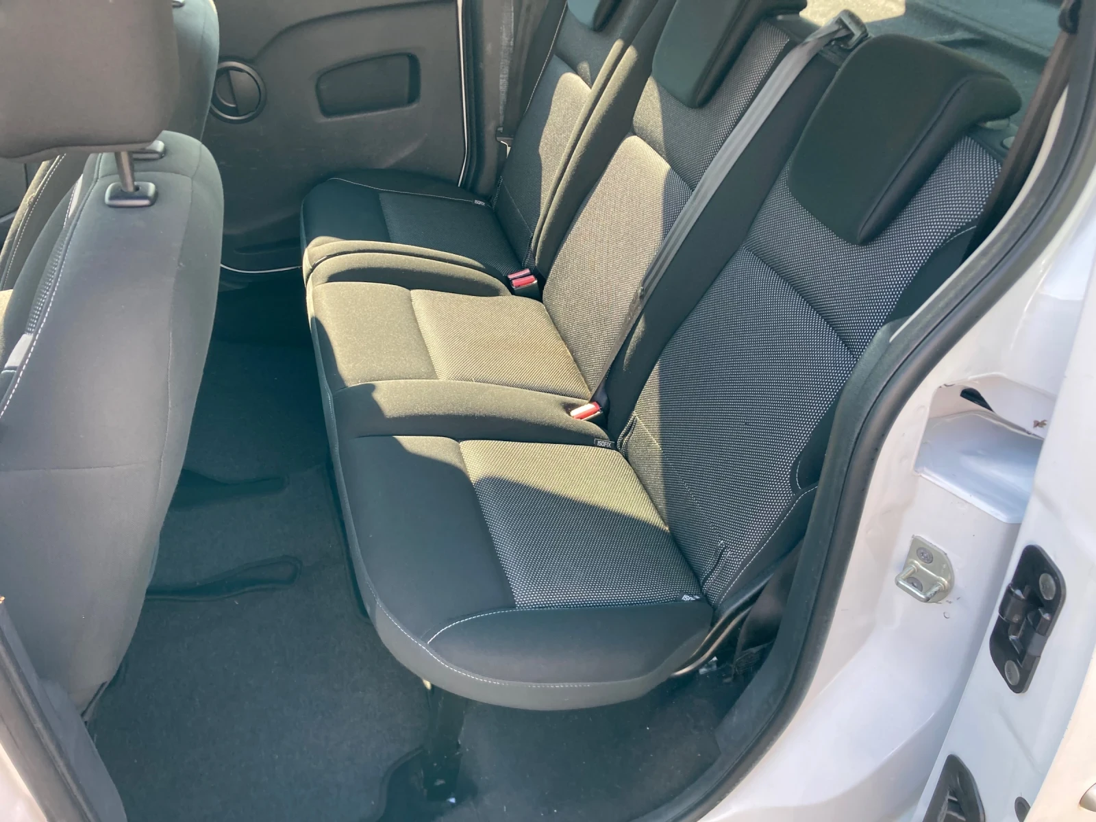 Renault Kangoo 1.2 Benzin 114ks Evro 6 140000km, снимка 16 - Автомобили и джипове - 54939941