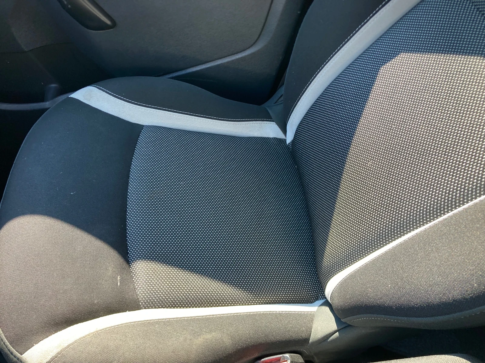 Renault Kangoo 1.2 Benzin 114ks Evro 6 140000km, снимка 15 - Автомобили и джипове - 54939941