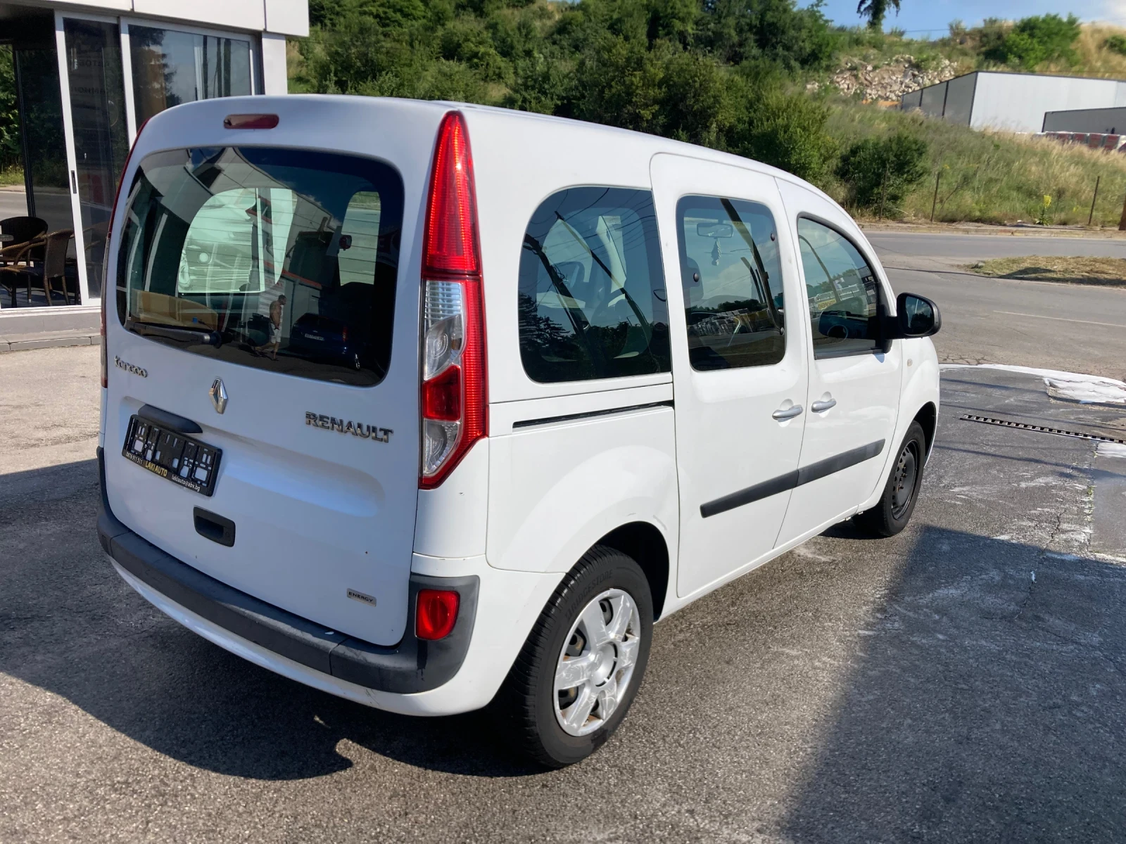 Renault Kangoo 1.2 Benzin 114ks Evro 6 140000km, снимка 4 - Автомобили и джипове - 54939941