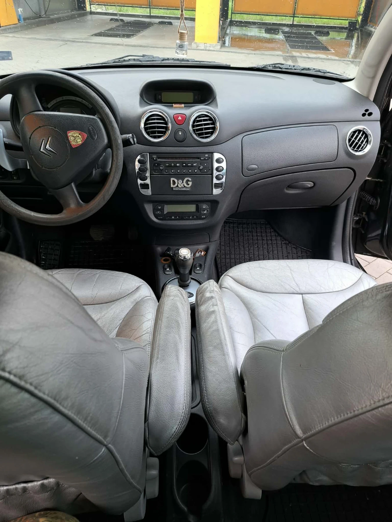 Citroen C3 Dolce Gabana, снимка 11 - Автомобили и джипове - 55046704